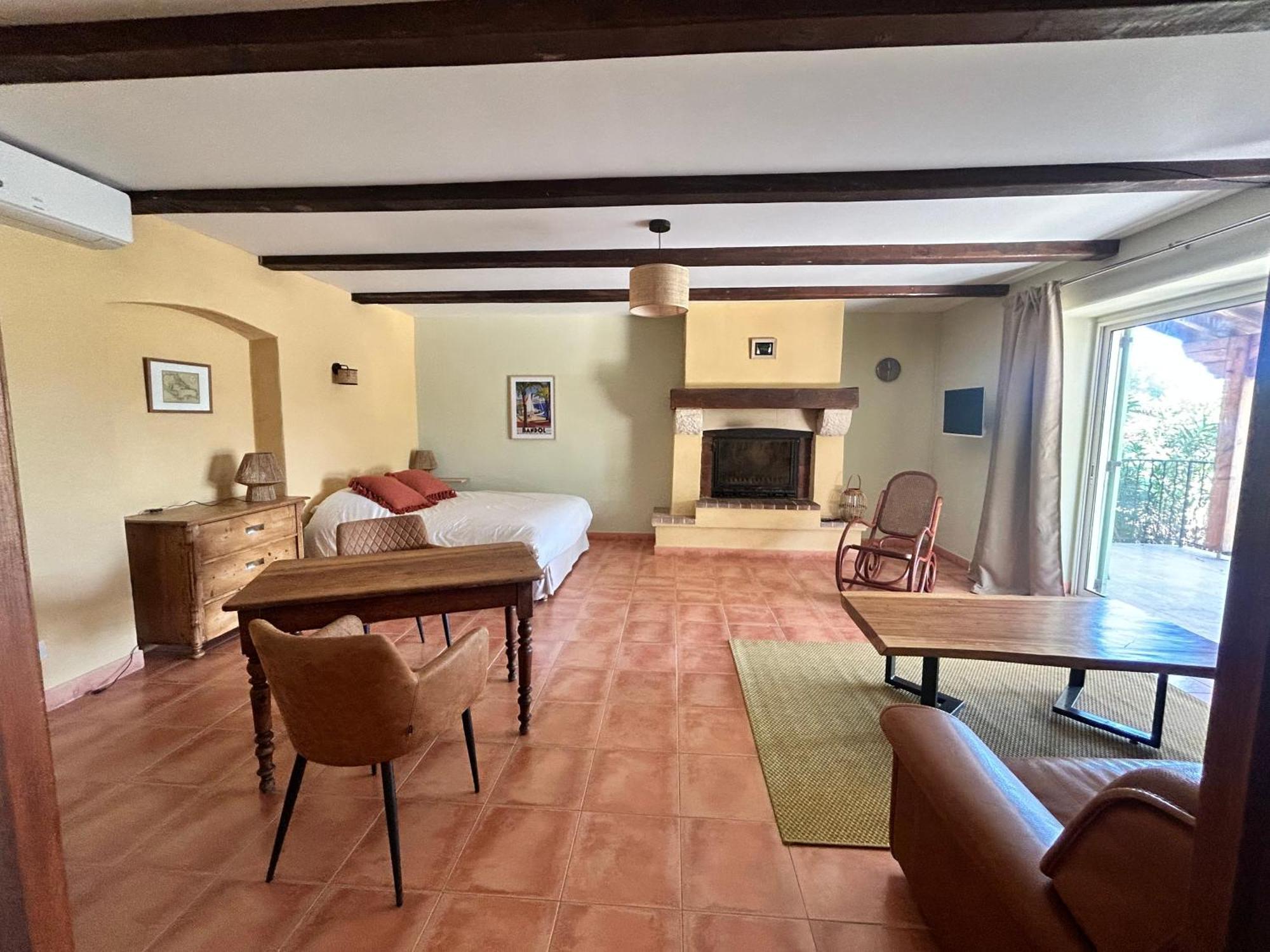 Bed and Breakfast La Capucelle Caderousse Exterior foto